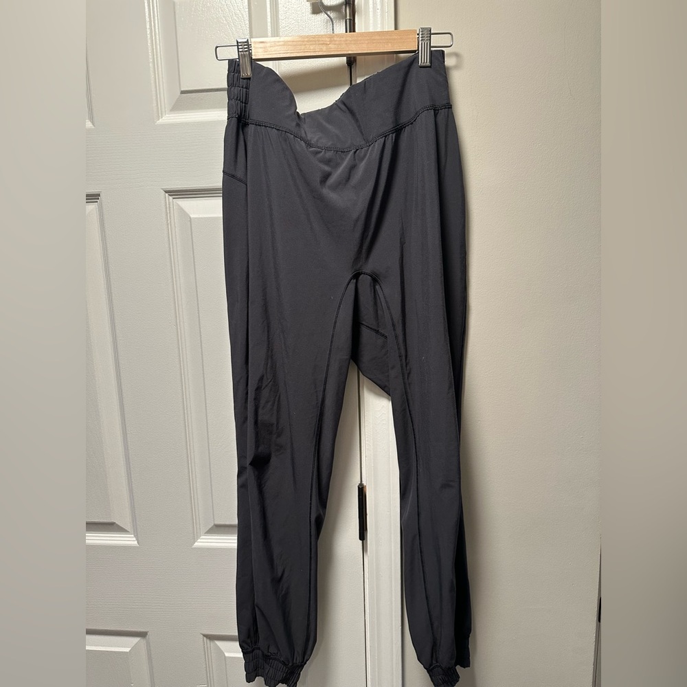 Gray lululemon joggers
